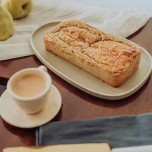 BUDIN DE PERA Y ALMENDRAS QUEEN