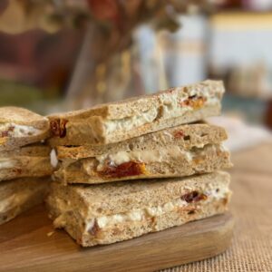 ROQUEFORT MIGA TO GO - QUEEN